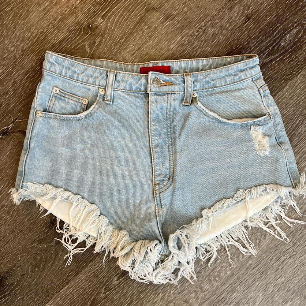 Signature 8 shorts